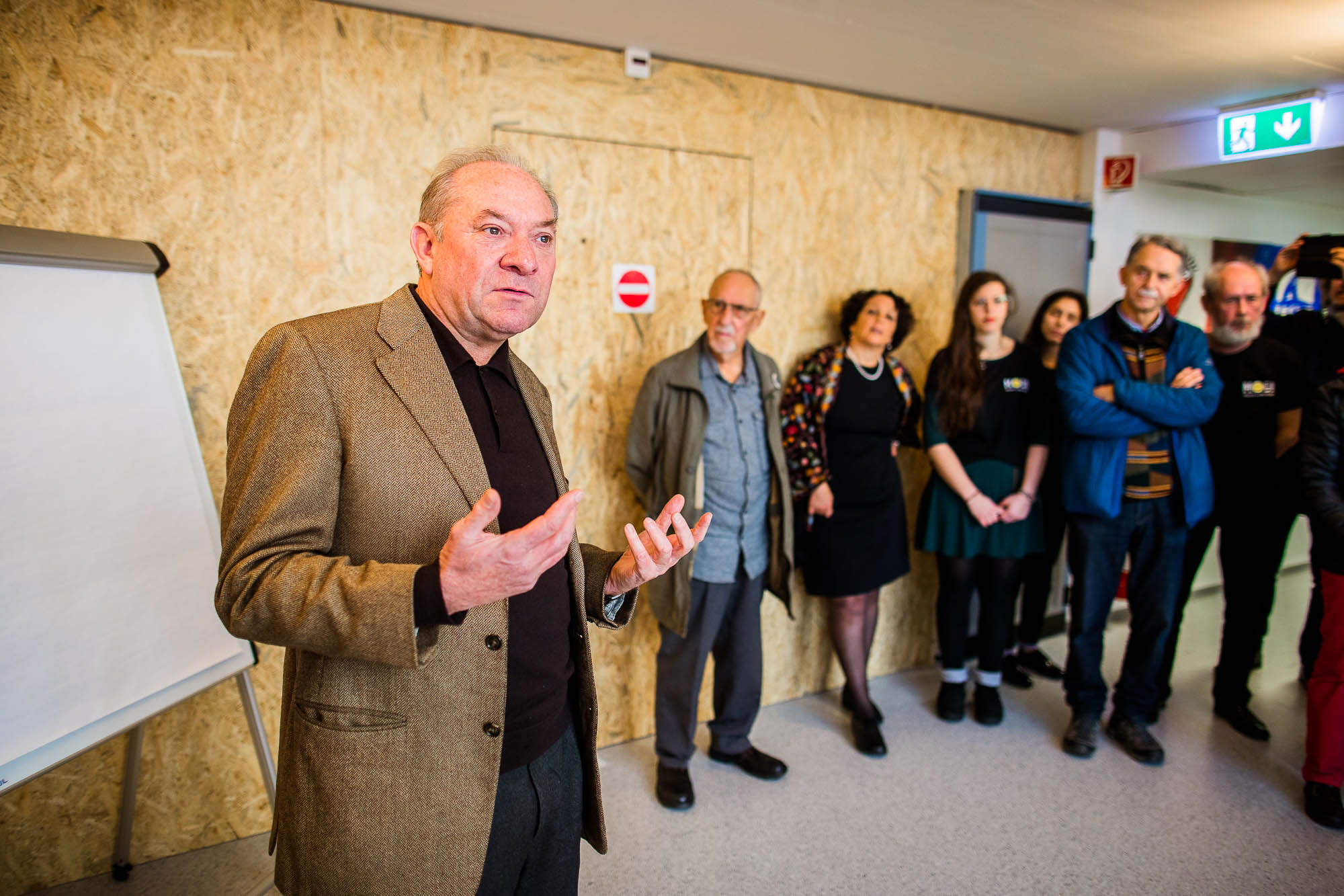 Export x3 1DX23091 Business 2020 Opening MOBI